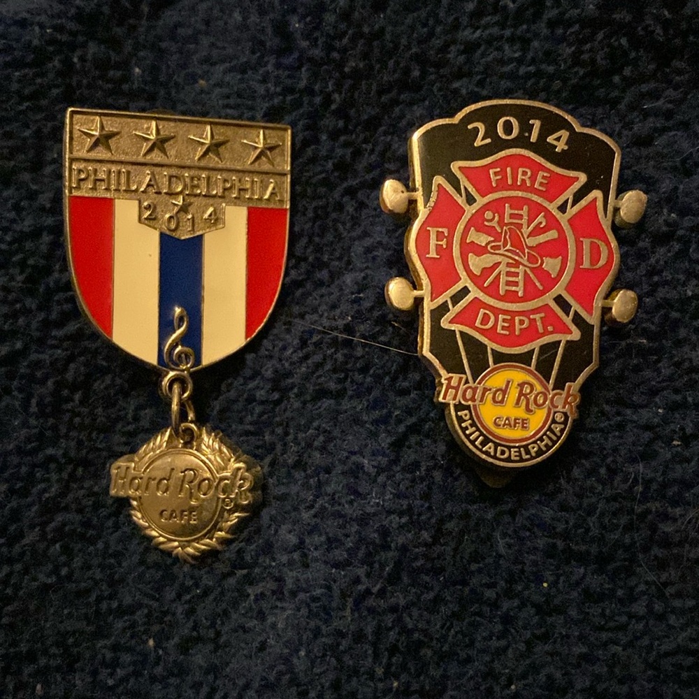2 Philadelphia pins